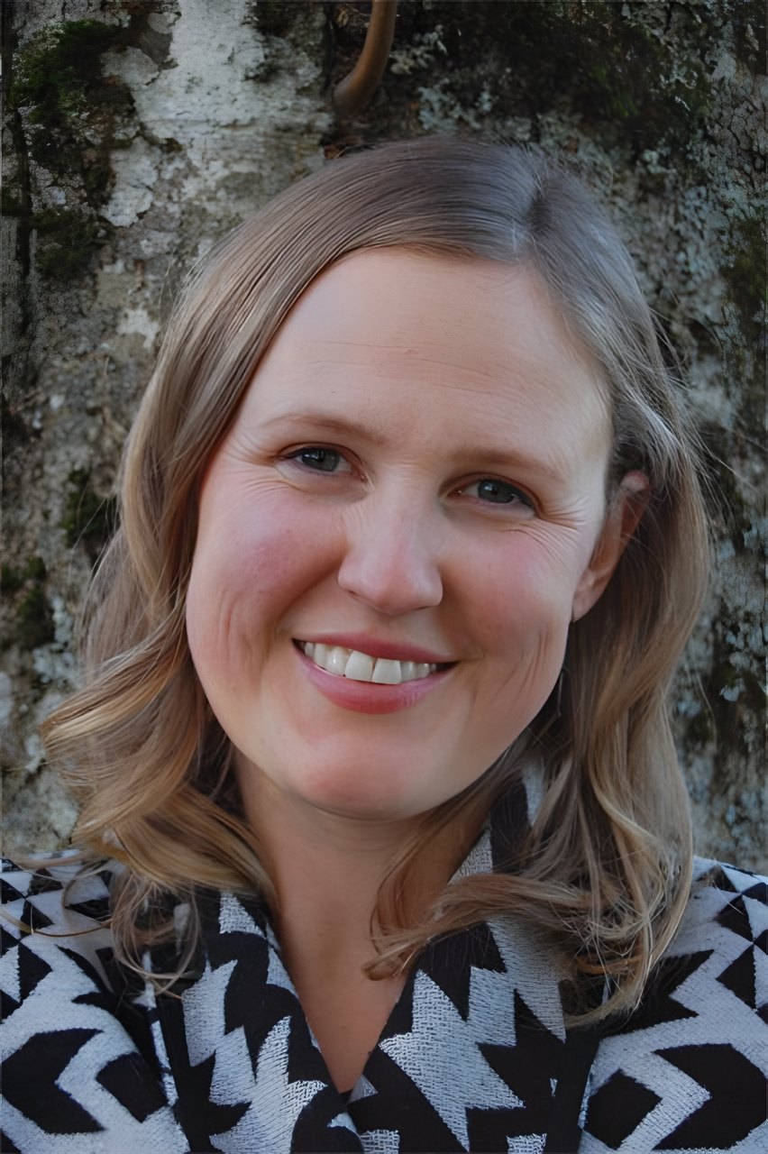 Photo of Elizabeth Chace